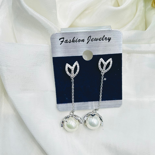 Silver Pearl Earings