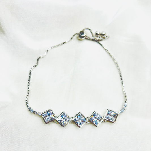 Diamond Cut Bracelet (Adjustable size)