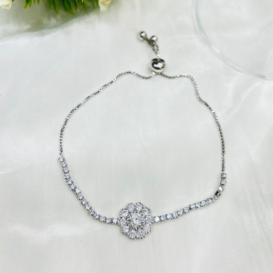 Floral Sparkle Bracelet (Adjustable size)