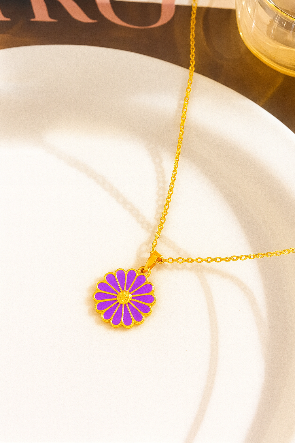 Purple Daisy Pendant Necklace – Gold Chain