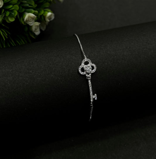 Crystal Key Charm Bracelet (Adjustable Size)