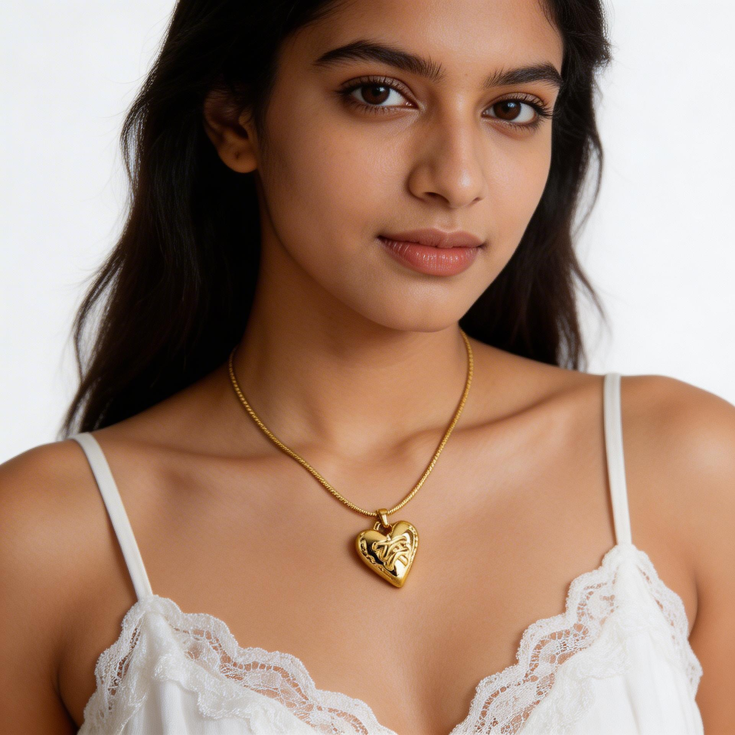 Elegant Heart Gold Pendant