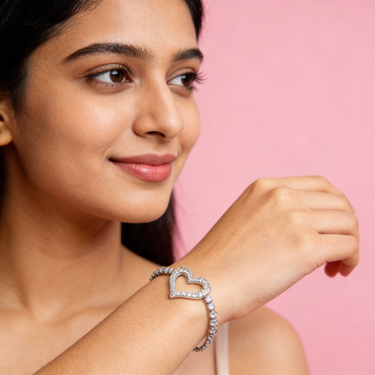 Open Heart Sparkle Bracelet (Adjustable size)