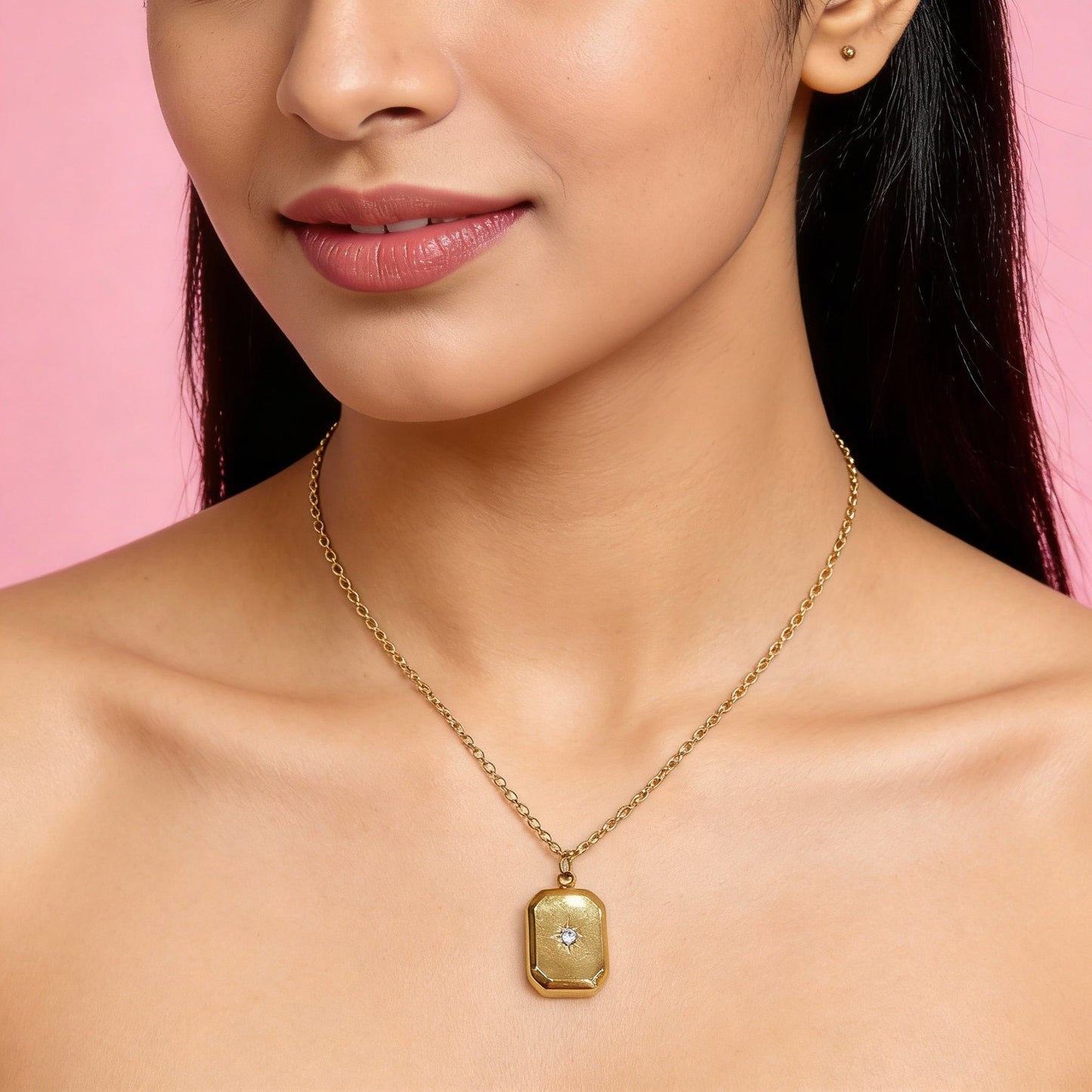 Minimal Star Charm Necklace