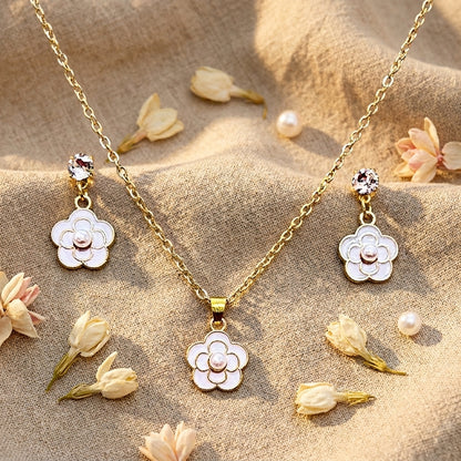 Floral Pearl White Necklace Set